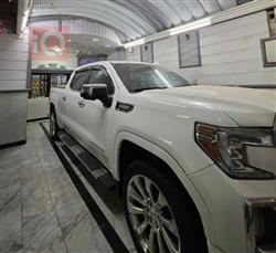 GMC Sierra